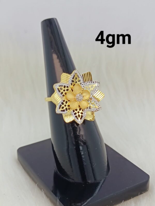 pointed flower ring