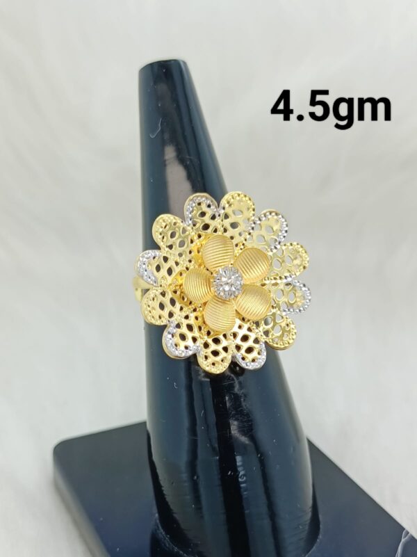 flower design ring